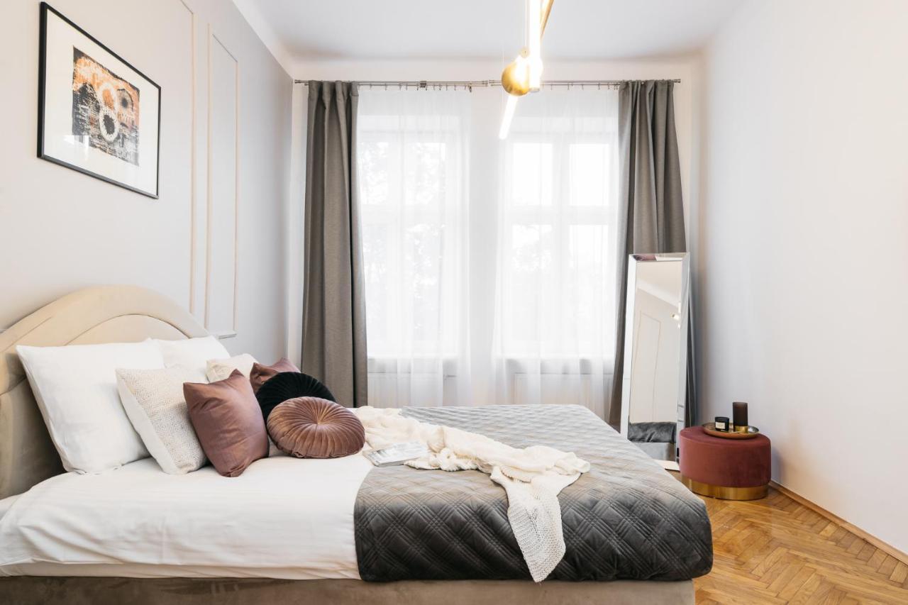 Luna Apartment - Loftaffair Краков Экстерьер фото