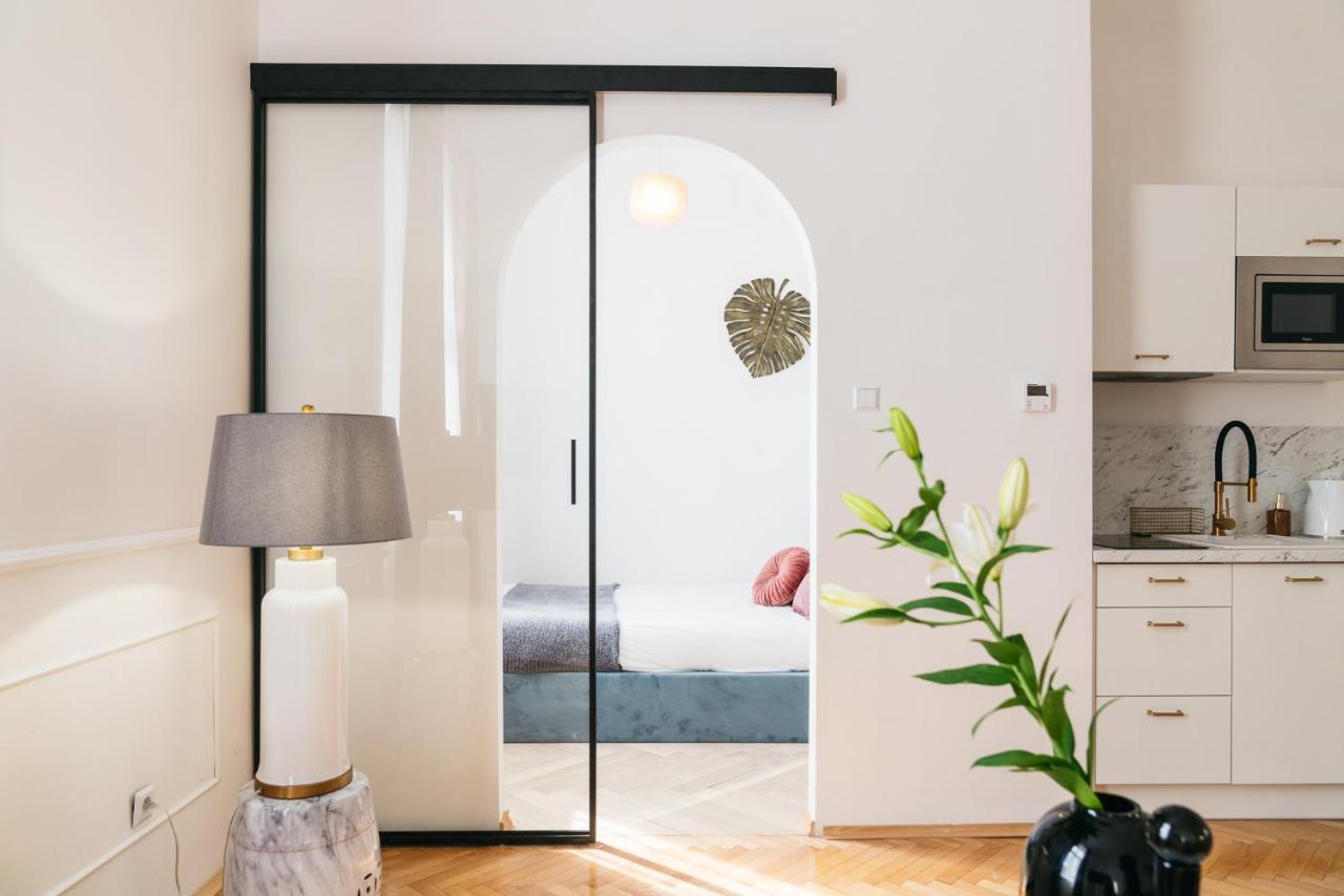 Luna Apartment - Loftaffair Краков Экстерьер фото